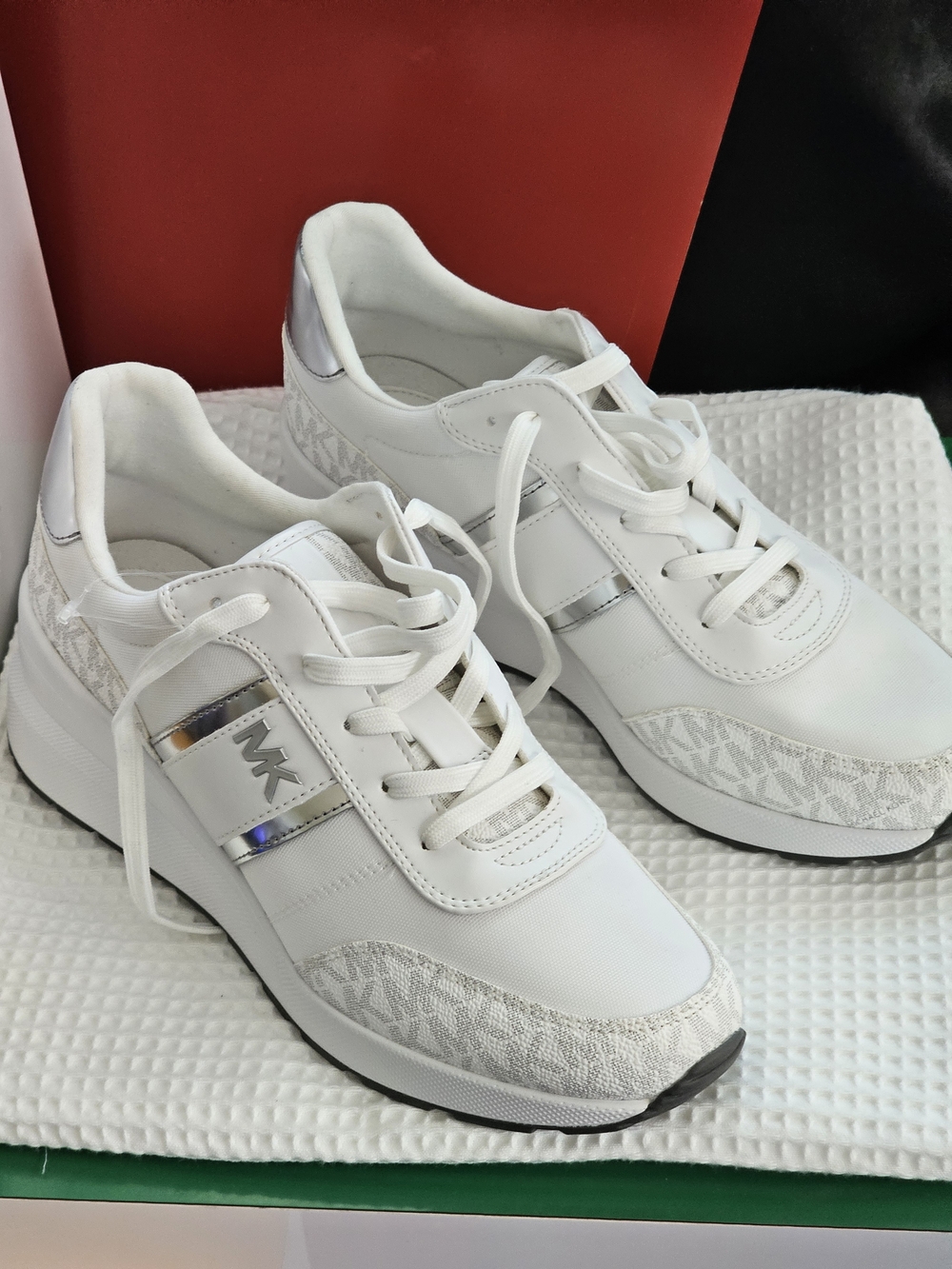 ❗️ MICHAEL KORS MABEL White MK Logo Lace-Up Sneakers NIB ❗️